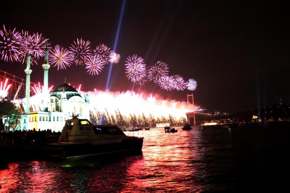New Year Party on istanbul Bosphorus
